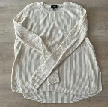 띠어리 Theory 니트 얇은 소재 크림색