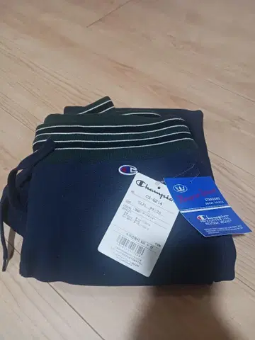 Champion 맨투맨 새상품