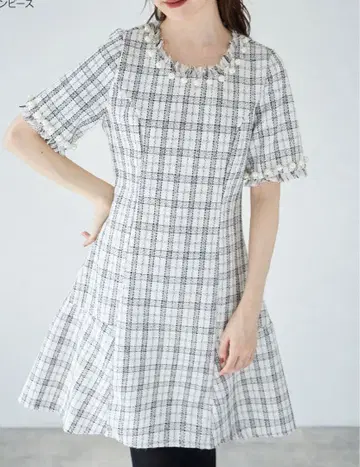 [ 새상품 ] 토코 클로젯 펄 장식 프린지 트위드 플레어 원피스 노엘라