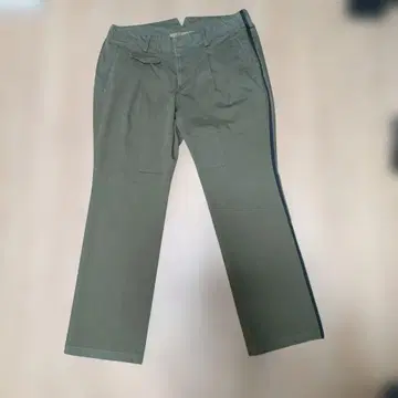 올리브 그린 워크 팬츠 사이드 스트라이프