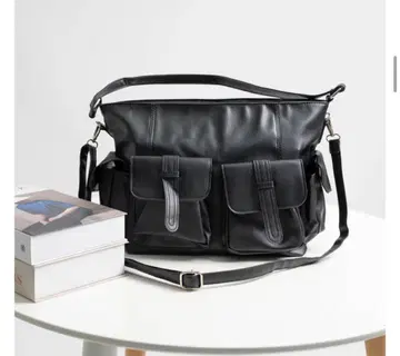 블랙 숄더백 합성 피혁