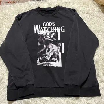 GOD'S WATCHING 크루넥 스웨트 / THE LADY