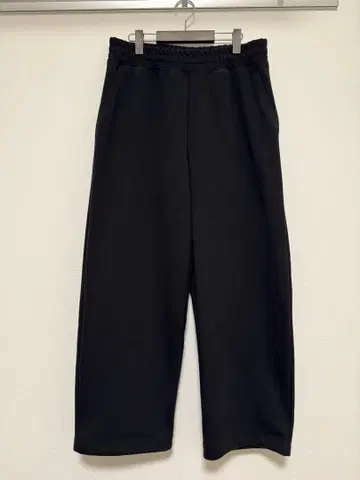 유니클로 C 맨투맨 와이드 팬츠 L 사이즈 블랙