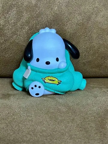 산리오 옷 갈아입는 중 포차코