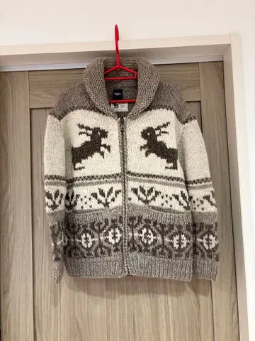 사슴 패턴 니트 가디건