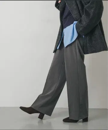 SenseOfPlace 센터 프레스 스트레이트 팬츠