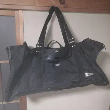 대용량 블랙 나일론 보스턴 백