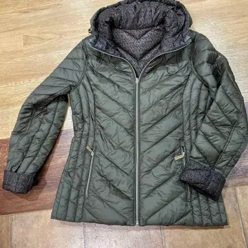 올리브 그린 퀼팅 다운 자켓 리버서블