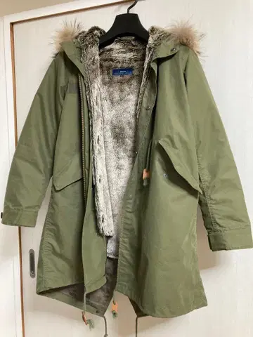 SHIPS 올리브색 모즈 코트 38