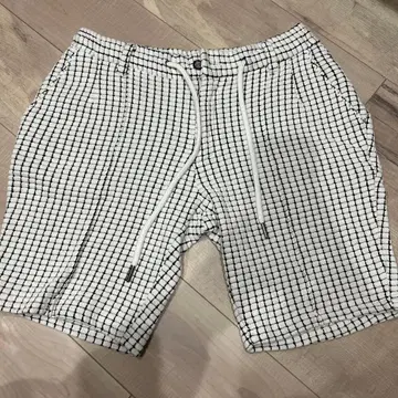 1PIU1UGUALE3 숏팬츠