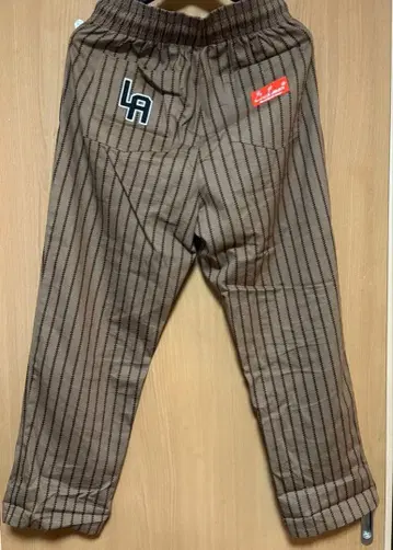 쿠쿠맨 LA 브라운 스트라이프 와이드 팬츠