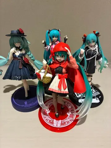 하츠네 미쿠 피규어 4체 세트