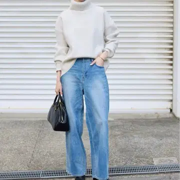 새상품 [ SLOBE IENA ] 워셔블 퍼리 더블 페이스 터틀 니트