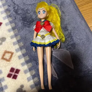 세일러문 인형 골드 컬러 헤어