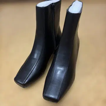 로리즈팜 스퀘어 힐 부츠 L 블랙