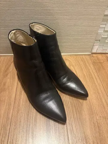 파비오 스코르니 24cm 블랙 스틸레토 부츠