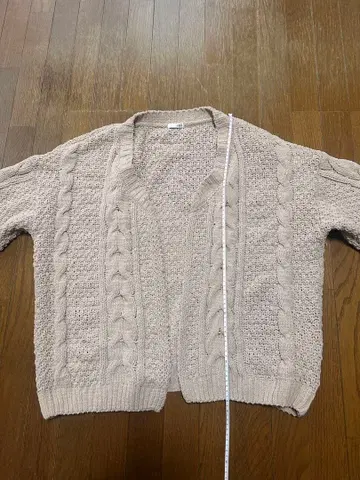 베이지 케이블 니트 긴팔 가디건
