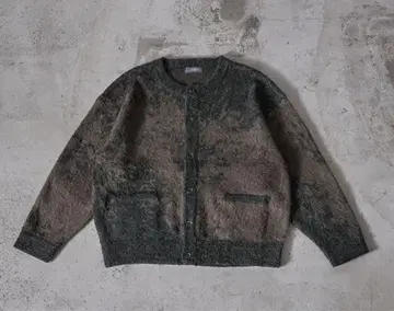 CLEL 모헤어 블렌드 샤기 디자인 크루넥 가디건