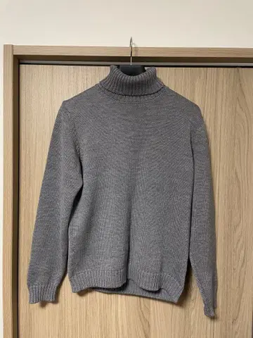 새상품급 ZANONE 울 5G 터틀넥 니트 사이즈 50 무료 배송