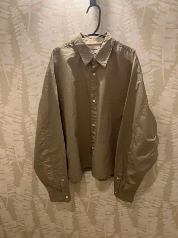 MARKAWARE 베이지 긴팔 셔츠