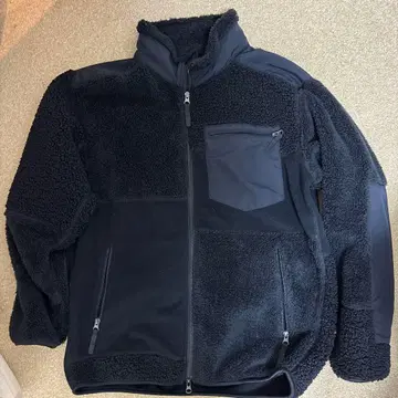 UNIQLO 엔지니어드 가먼츠 플리스 자켓