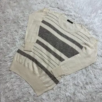 선착순 로트레아몽 니트 스웨터 M 사이즈 아이보리 보더 무늬