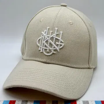 King Gnu 베이스볼 캡 베이지