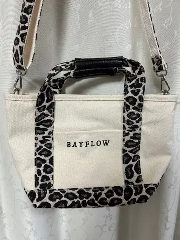 BAYFLOW 레오파드 무늬 토트백