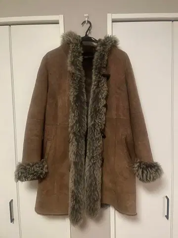 [ 천연 가죽 ] 램스킨 무스탕 코트 M 사이즈