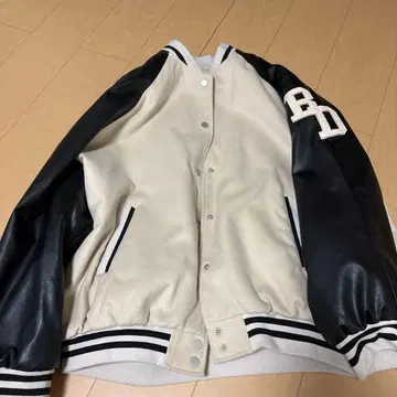 블론디 바시티 자켓