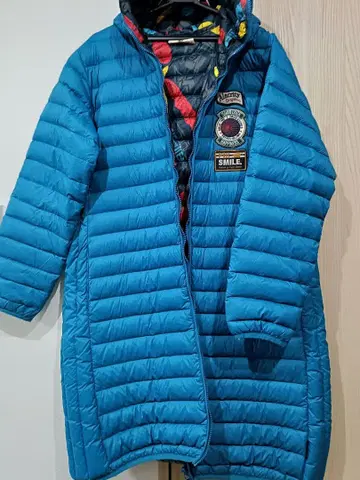 드럭 스토어즈 다운 코트