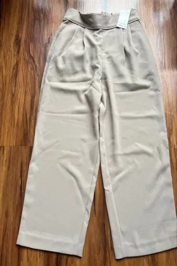 FM every. 암젠 팬츠