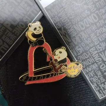 하드 록 카페(Hard Rock Cafe) 우에노 팬더 핑