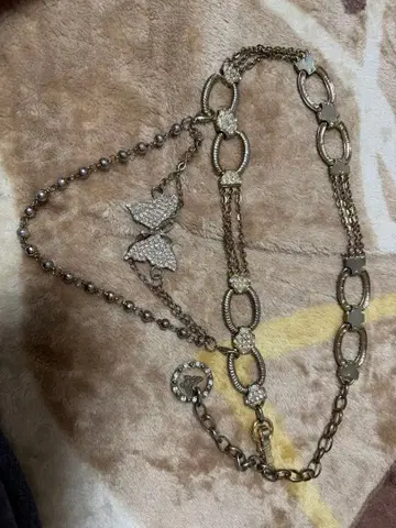 d.i.a 버터플라이 체인 벨트