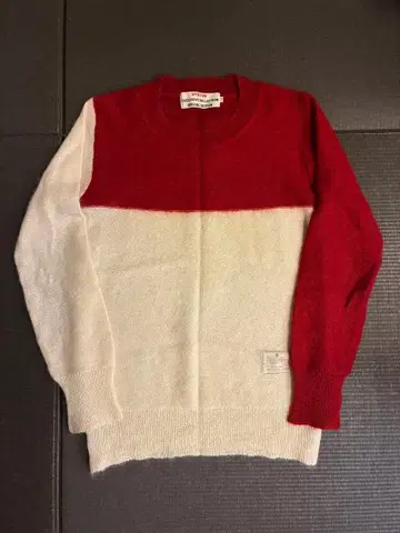 EFFECTEN 세디셔너리 666 모헤어 스웨터 비비안 펑크