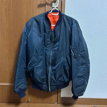 MA-1 스타일 네이비 자켓