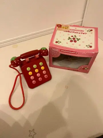 MOTHER Garden 야생 딸기 푸시 전화기