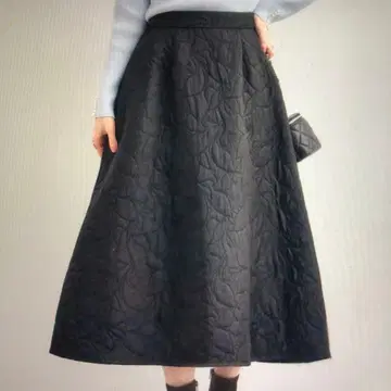 새상품 리프 자카드 플레어 스커트