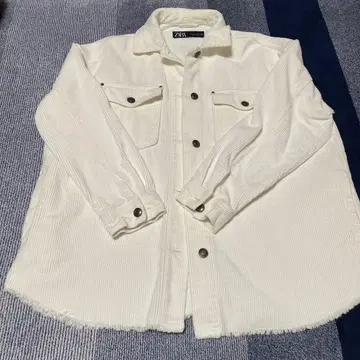 ZARA 화이트 코듀로이 자켓