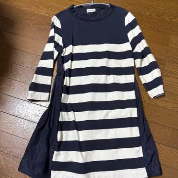 보더 디자인 긴팔 원피스