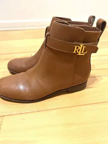 새상품급 로렌 랄프 로렌 브라운 앵클부츠 RLL 로고 포함
