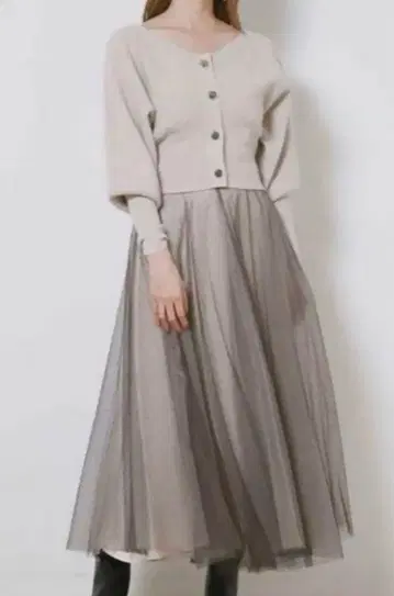 [ 배송 ] 스나이델 튤 콤비 크롭 니트 원피스