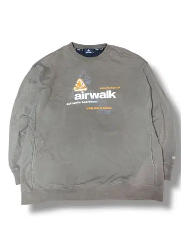 AIRWALK 에어워크 맨투맨 올리브