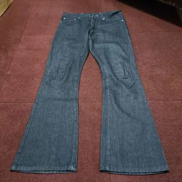 카미카제 어택 블랙 부츠컷 데님 w30