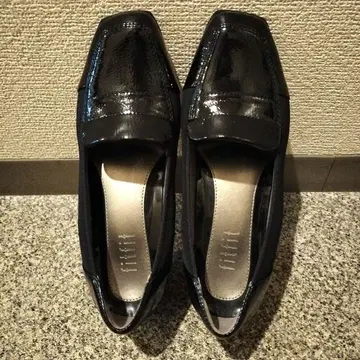 [ fitfit ] 에나멜 펌프스 23.5cm 블랙 웨지솔