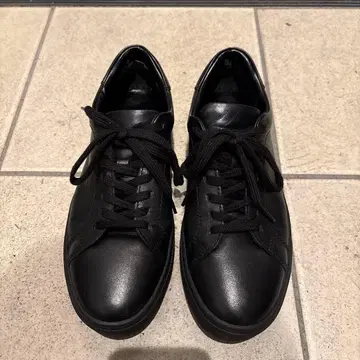 블랙 가죽 스니커즈 GU 로우컷 25.0cm