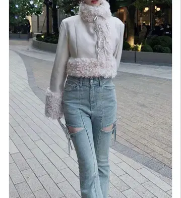 RESEXXY 컷 아웃 리본 데님 팬츠