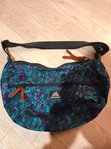 GREGORY 서첼 M 블루 태피스트리 숄더백