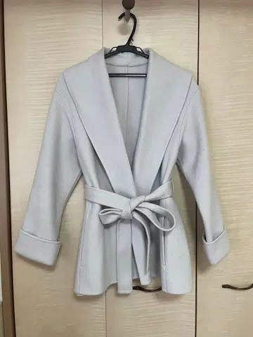 앱와이어 울 리버 코트