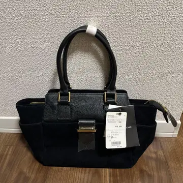 [택 포함 새상품] Lusso vita 스웨이드 변형 토트 미니 백 블랙